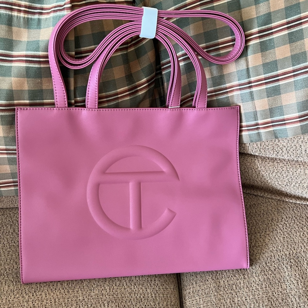 MEDIUM TELFAR CORNED BEEF BAG